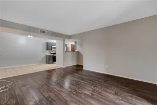 Photo #1: 2349045 Listing