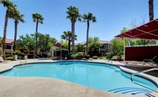 Photo #2: 2349072 Listing