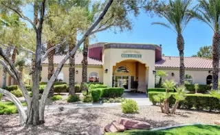 Photo #6: 2349072 Listing