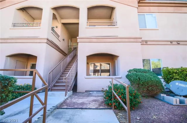 MLS: 2349073 Condo For Sale