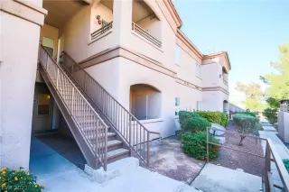 Photo #2: 2349073 Listing