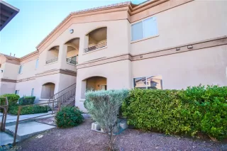 Photo #4: 2349073 Listing