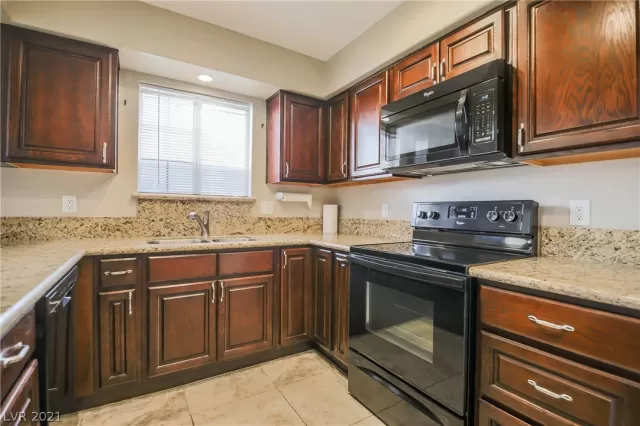 MLS: 2349101 Condo For Sale