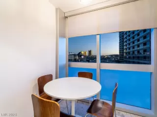 Photo #1: 2349109 Listing 