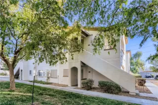 Photo #1: 2349155 Listing