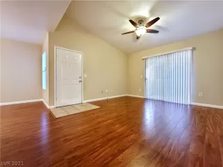 Photo #2: 2349168 Listing 