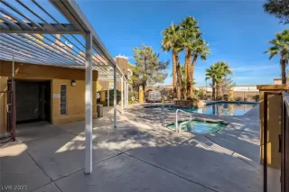 Photo #2: 2349181 Listing