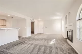 Photo #6: 2349181 Listing