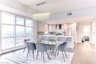 Photo #5: 2349183 Listing