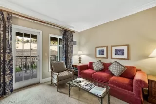 Photo #1: 2349187 Listing 