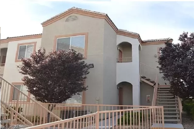 MLS: 2349201 Condo For Sale