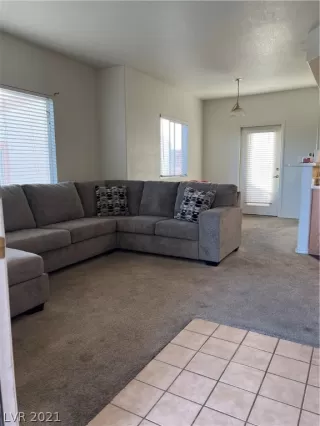 Photo #6: 2349201 Listing