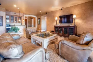 Photo #6: 2349204 Listing 