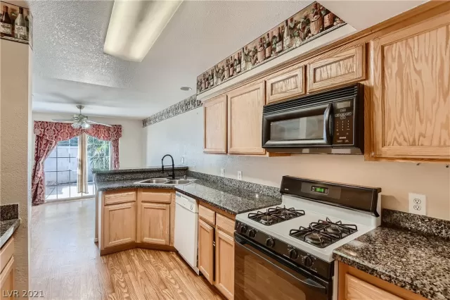 MLS: 2349222 Condo For Sale