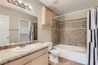 Photo #6: 2349222 Listing 