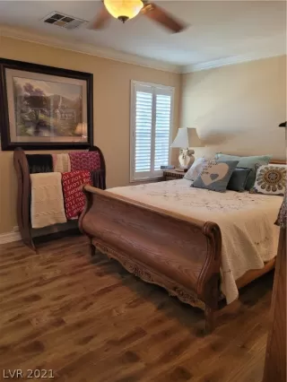 Photo #5: 2349226 Listing