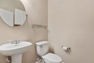 Photo #6: 2349235 Listing