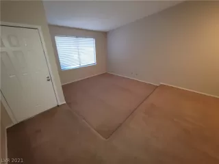 Photo #5: 2349244 Listing 