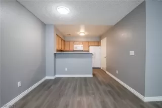 Photo #2: 2349282 Listing