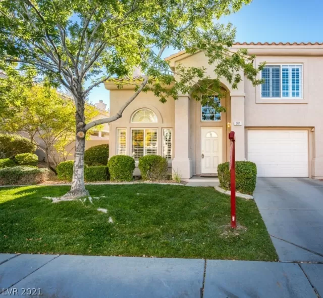 MLS: 2349293 Condo For Sale