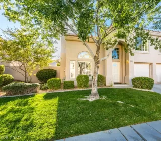 Photo #1: 2349293 Listing