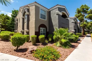 Photo #1: 2349414 Listing 