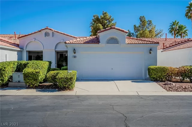 MLS: 2349476 Condo For Sale