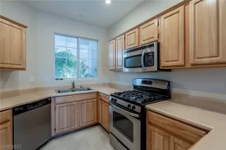 Photo #1: 2349476 Listing