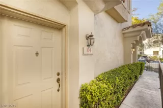 Photo #3: 2349488 Listing 