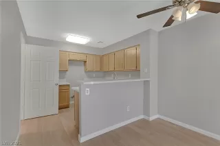 Photo #6: 2349550 Listing