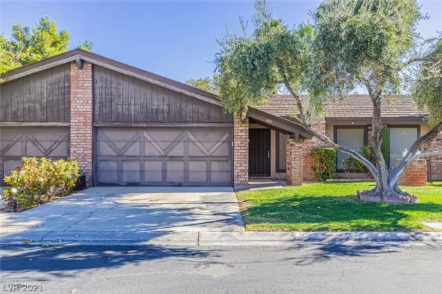 MLS: 2349555 Condo For Sale