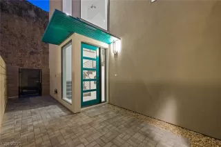 Photo #2: 2349562 Listing