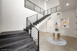 Photo #3: 2349562 Listing