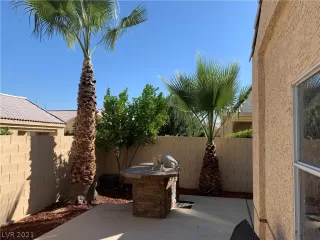 Photo #5: 2349565 Listing 