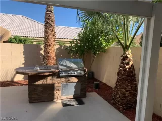 Photo #6: 2349565 Listing 