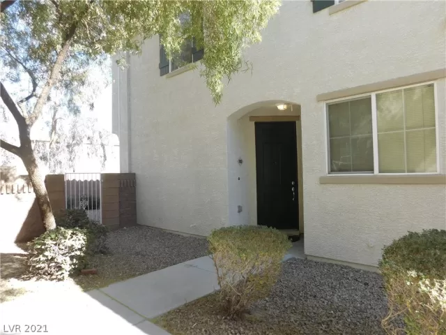 MLS: 2349599 Condo For Sale