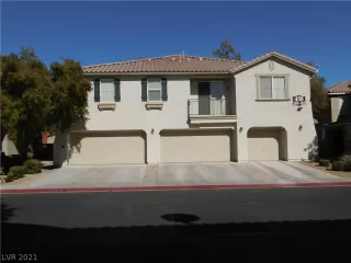 Photo #3: 2349599 Listing