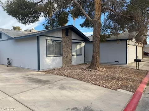 MLS: 2349674 Condo For Sale