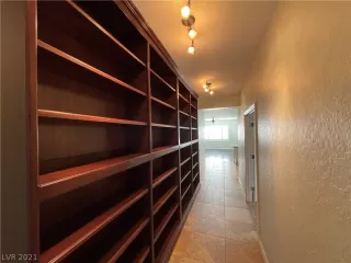 Photo #2: 2349764 Listing 