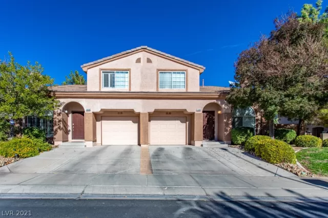 MLS: 2349802 Condo For Sale