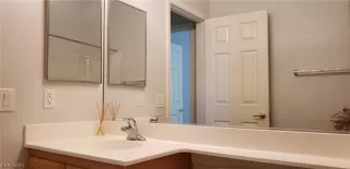 Photo #3: 2349808 Listing 
