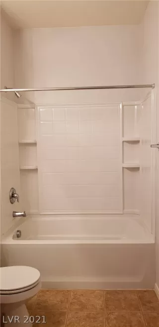 Photo #4: 2349808 Listing 