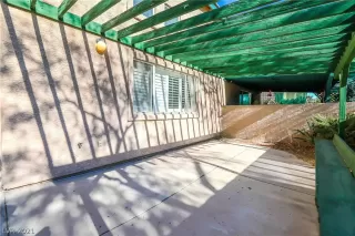 Photo #4: 2349813 Listing 