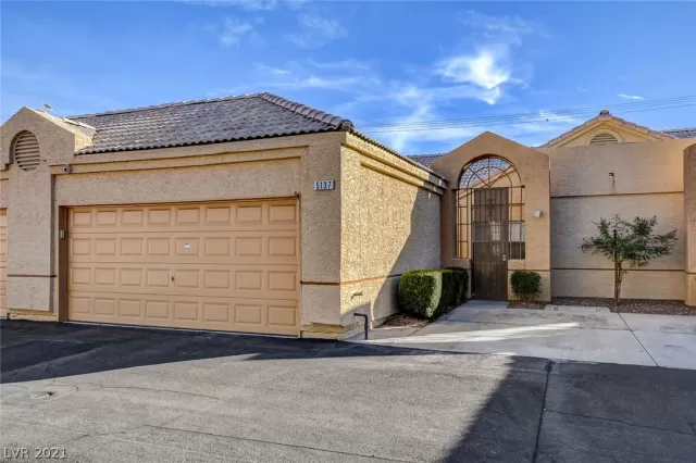 MLS: 2349879 Condo For Sale