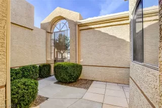 Photo #4: 2349879 Listing