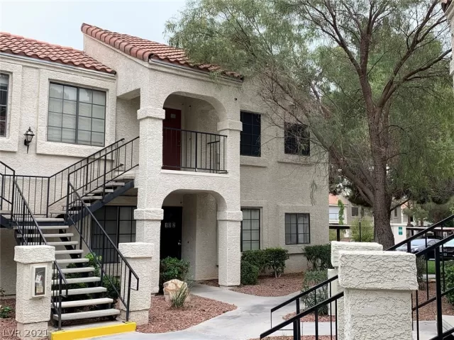 MLS: 2349885 Condo For Sale