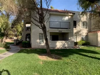 Photo #1: 2349885 Listing