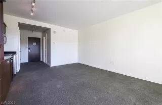 Photo #5: 2349934 Listing 