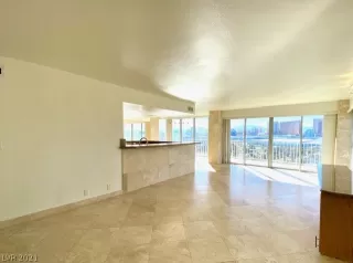 Photo #1: 2349950 Listing