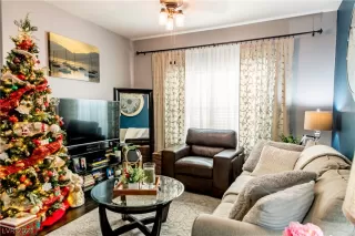 Photo #5: 2349962 Listing 